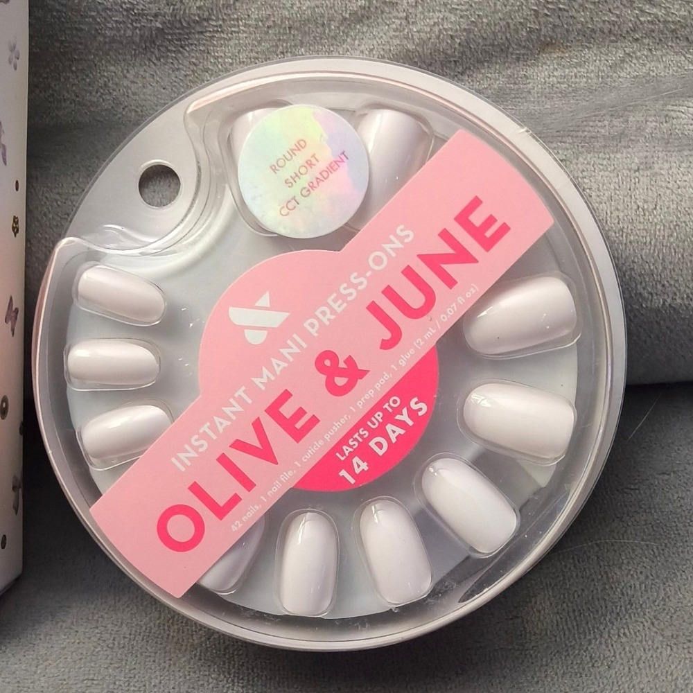 New‎ Olive and June Instant Mani Press-ons in CCT Gradient
